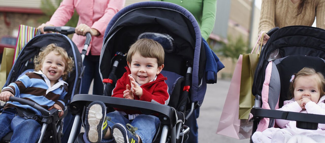 Детские коляски для двойни в Кирове